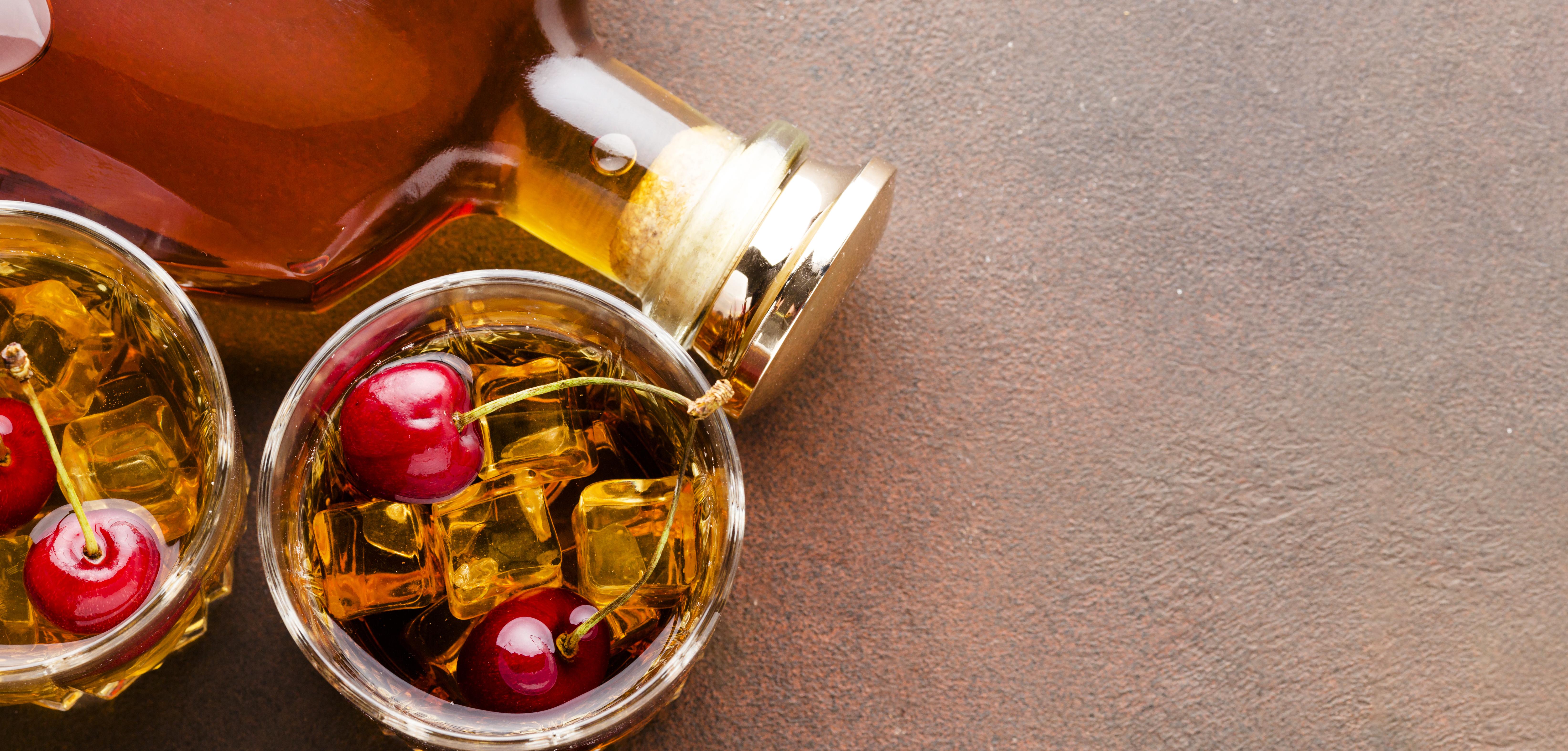 Whisky na prezent – jak wybrać idealną butelkę? Polecane whisky do i powyżej 300 zł